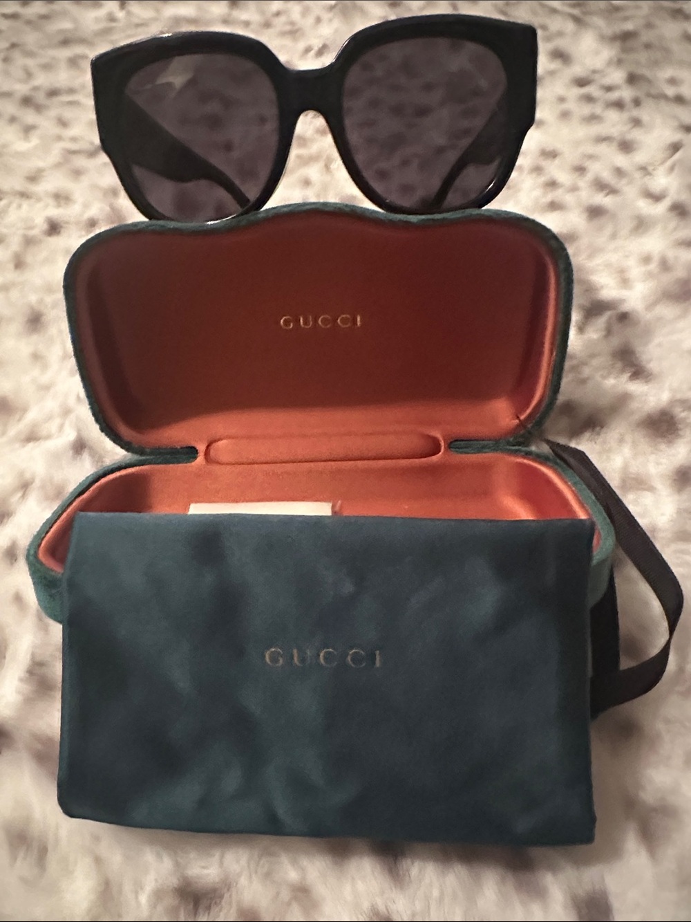 Gucci Black Cat-Eye Sunglasses with Green Velvet Case and Orange Interior